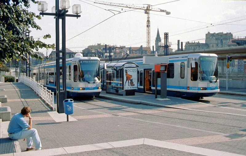À bord du tram grenoblois : l'histoire roulante d'une ville qui n'a jamais voulu s'arrêter